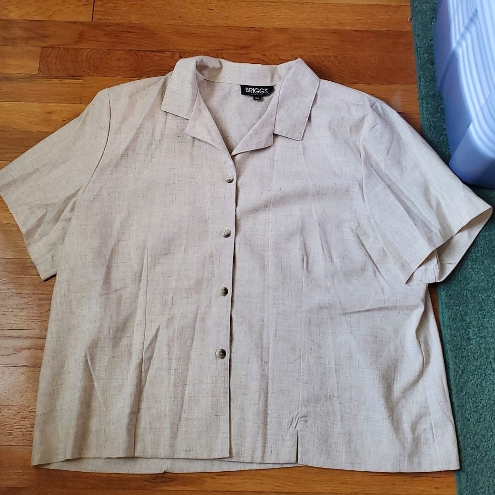 Briggs New York Beige Short Sleeve Blouse